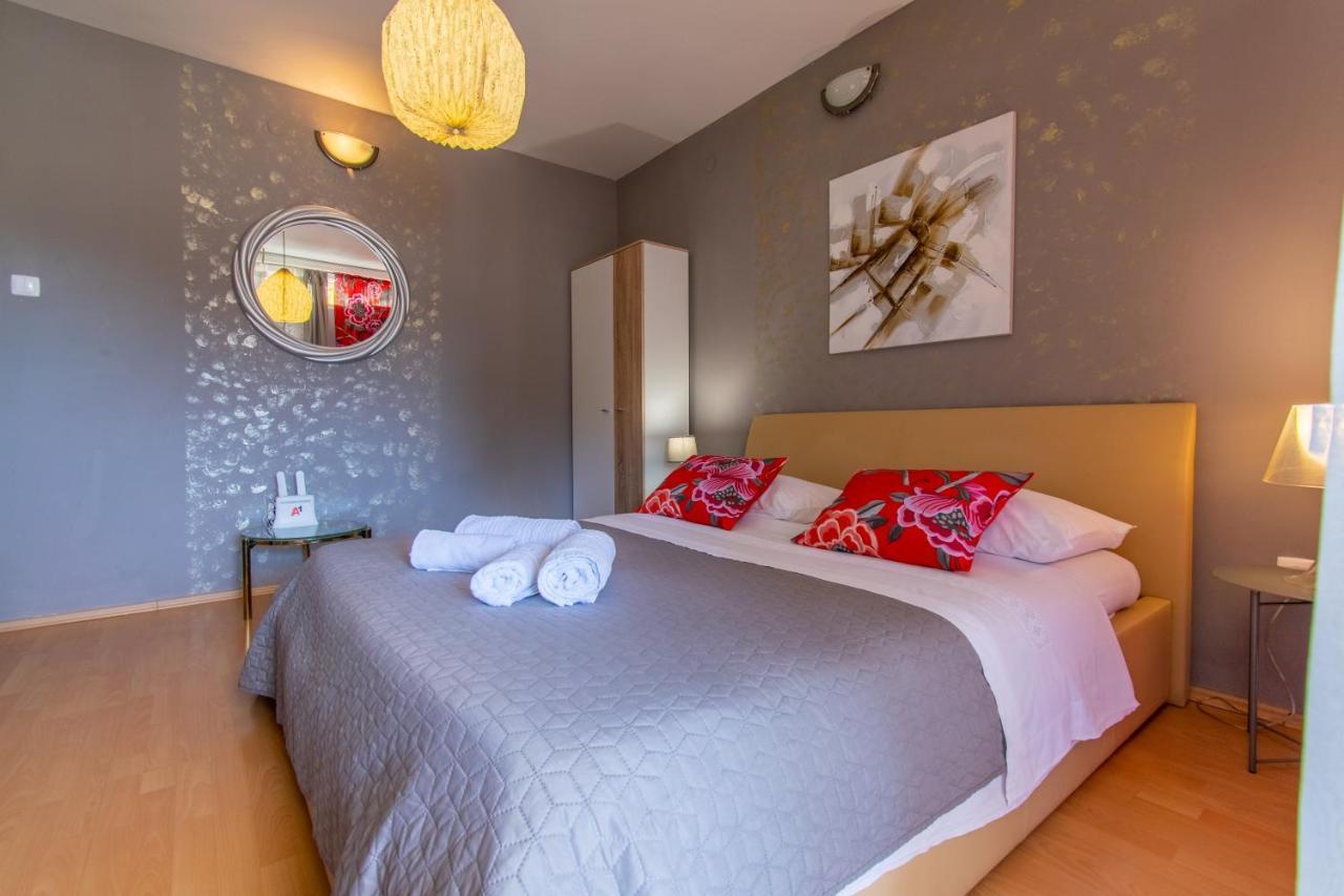 Villa Lean Makarska Bagian luar foto